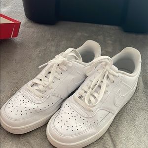 White womens nikes worn once but have no need for them.